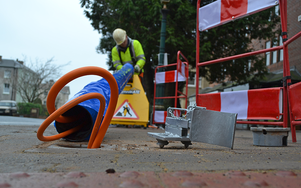 Distributors Partner With 3